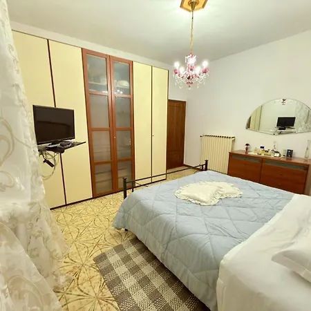 Dalla Tibi ゲストハウス アレッツォ